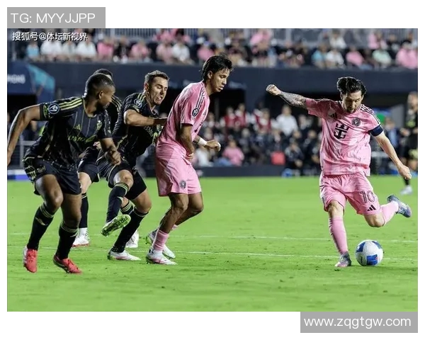 足球球星必备的十件装备和必需品，助你成为场上亮眼焦点